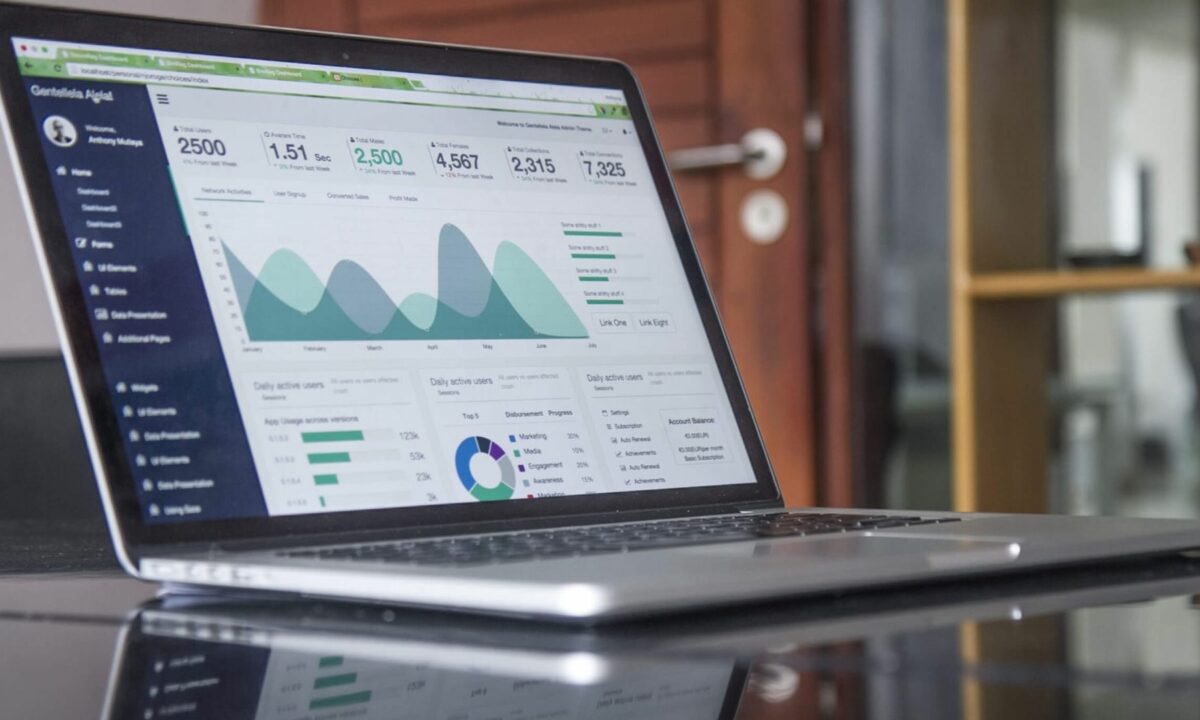 A graph showing lead stats on a mockup dashboard.