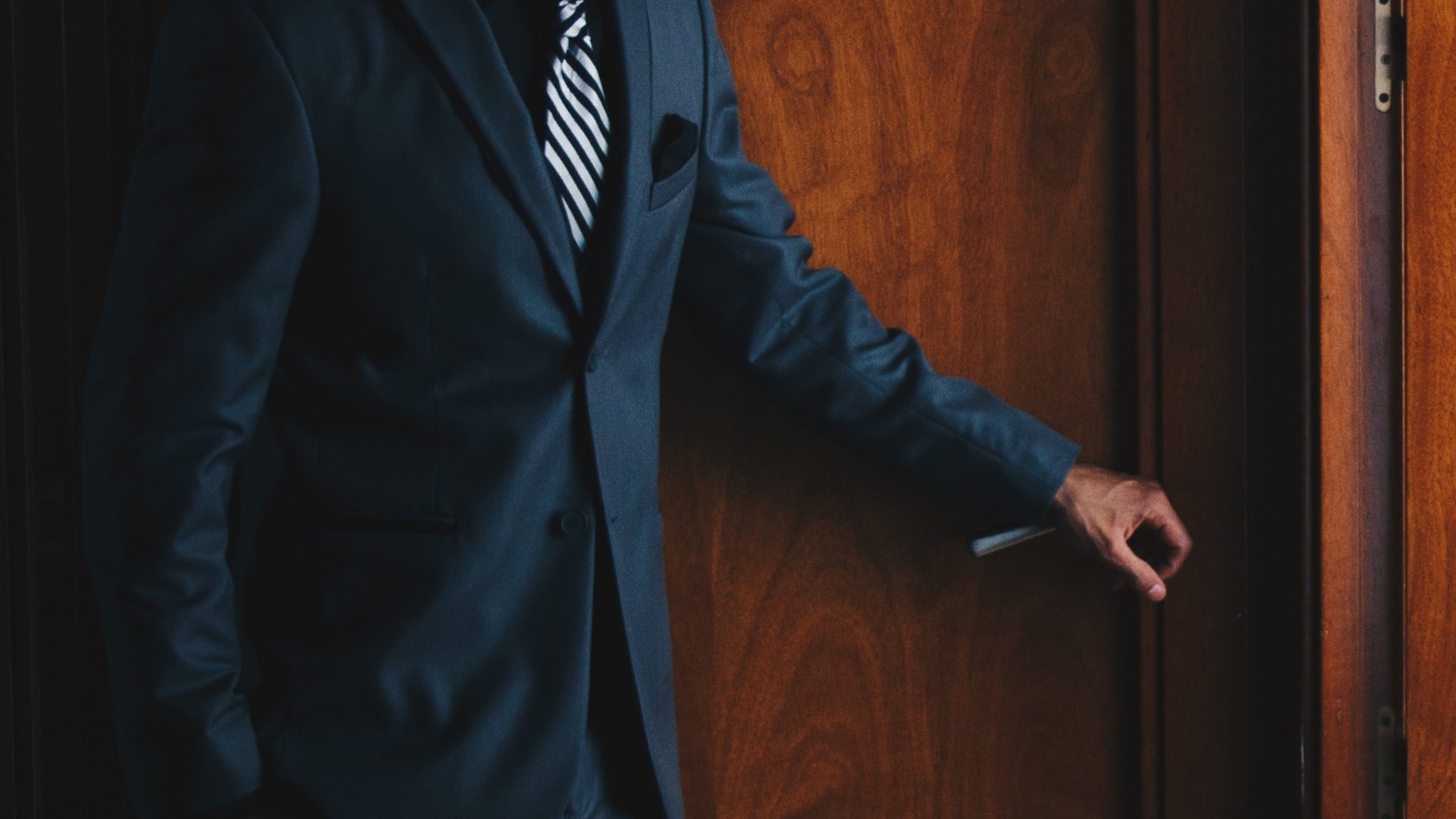 Real estate agent door knocking