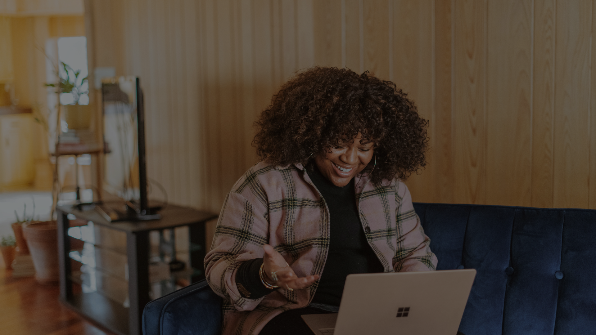 agent looking up the best website builders for real estate