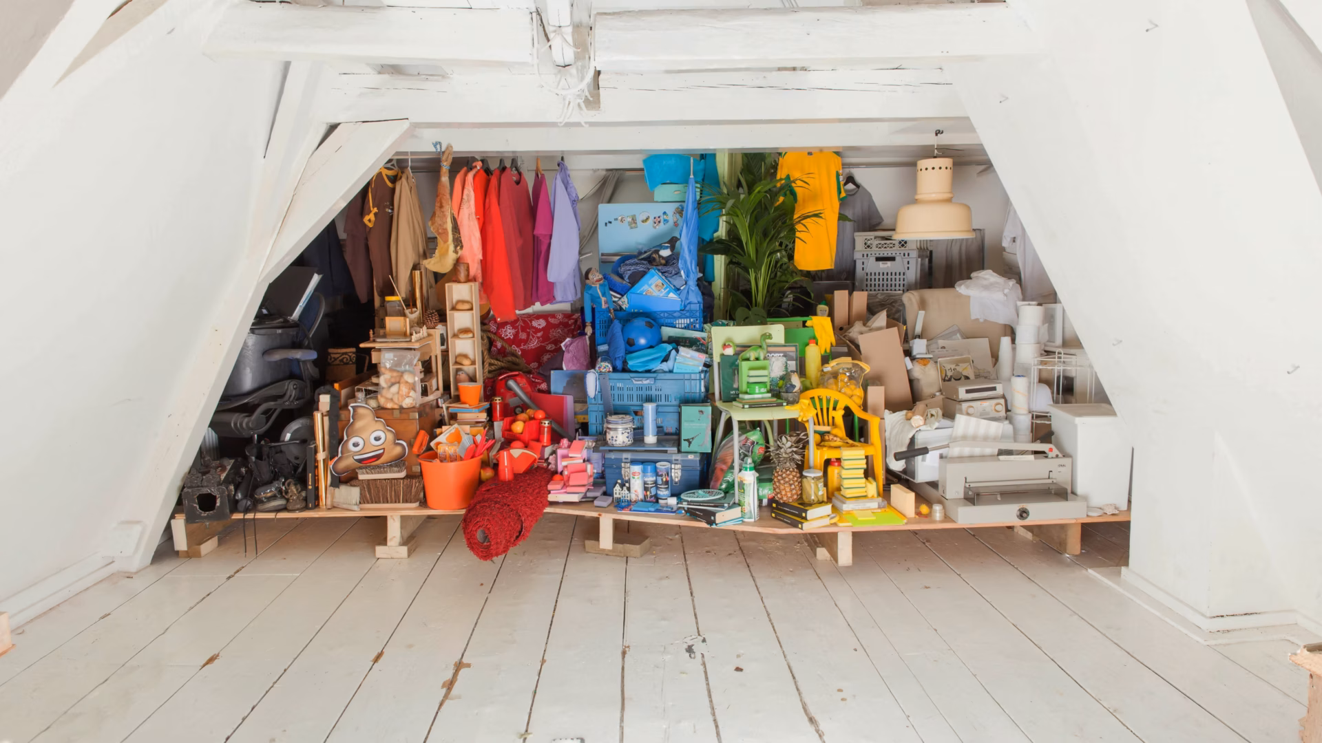 Items in a garage are categorized by color, like you would categorize your Referral tracking
